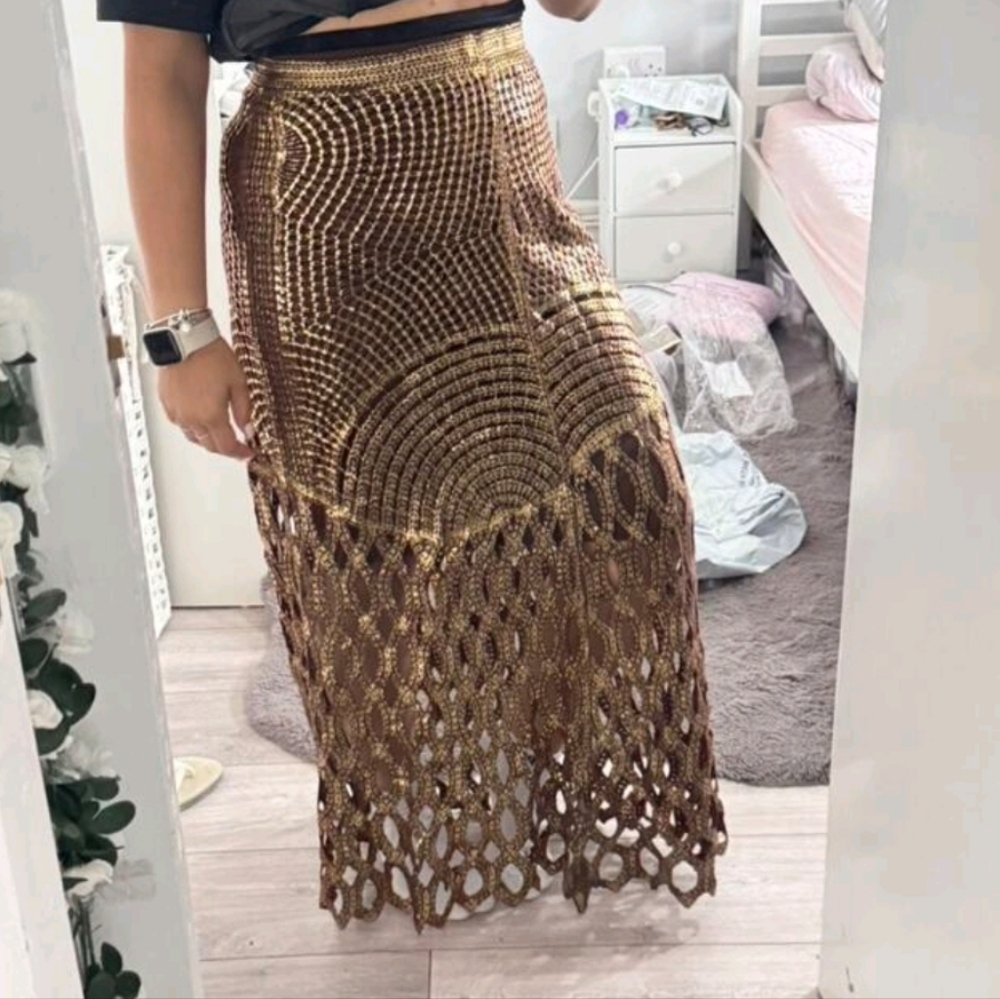 Elegant Knotted Crochet Lace Overlay Embroidered Golden Foil A-Line Skirt - Picture 6 of 12